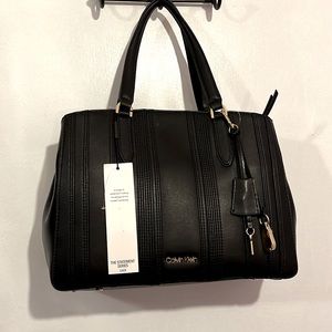NWT Calvin Klein Lock Linear Stitch
Quilted Davtona Leather
Statement Satchel